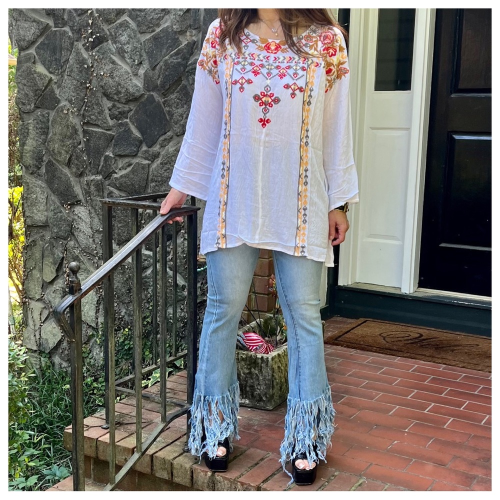 17 Boho Embroidered Beautiful Tunic Top - Picture 3 of 6